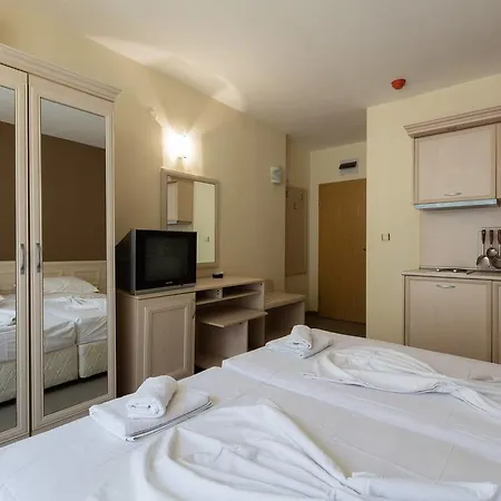 ❤ Quite Studio With Kitchen & Balcony Wifi ❤ov❤ Apartmán